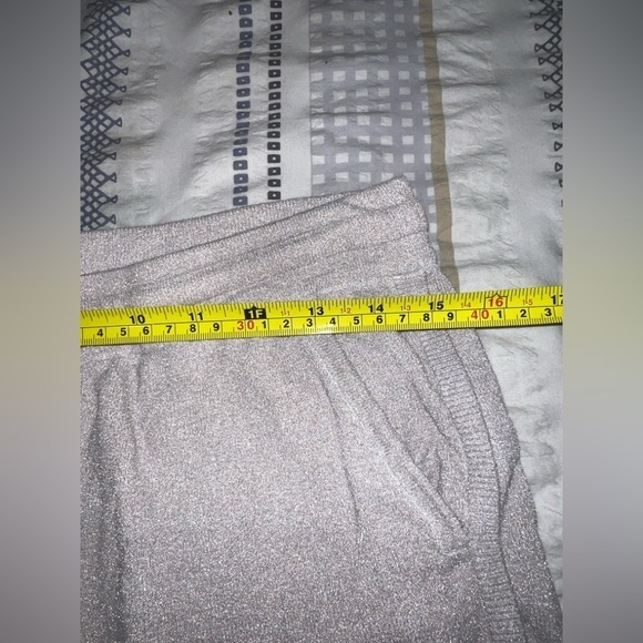 Barefoot Dreams Gray CCUL shorts - Picture 5 of 6